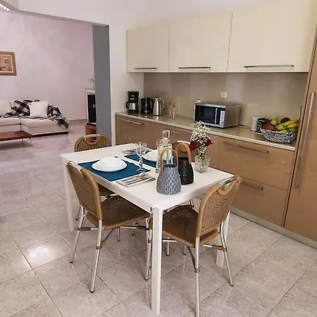 Christos - Center W/ Royal Garden View Rhodes City