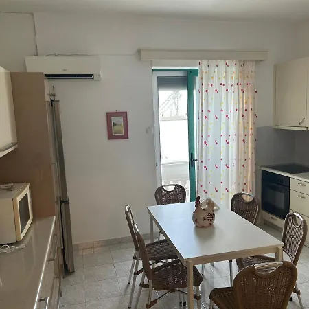 Apartman Christos - Center W/ Royal Garden View *