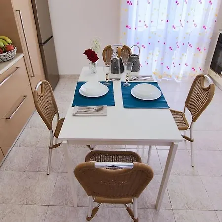 شقة Christos - Center W/ Royal Garden View *