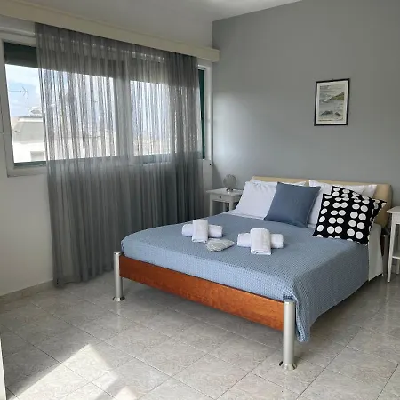 Christos - Center W/ Royal Garden View Daire *