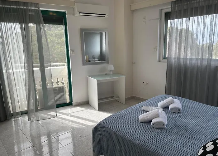 Christos - Center W/ Royal Garden View شقة Rhodes City