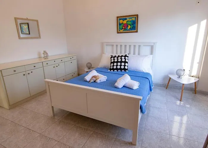 Apartman Christos - Center W/ Royal Garden View